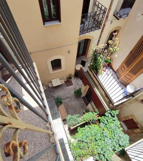 Casa Vacanze U Curtigghiu Cefalú Exterior foto
